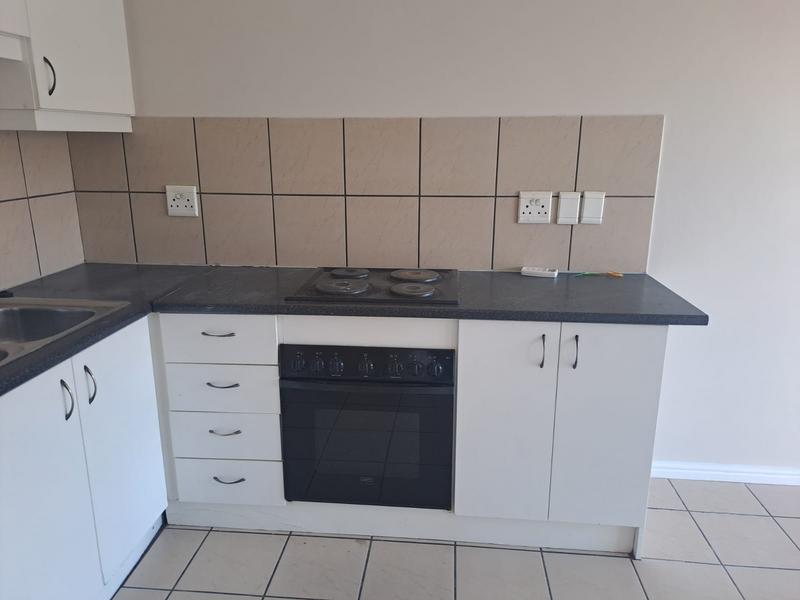 To Let 2 Bedroom Property for Rent in Kraaifontein East Western Cape